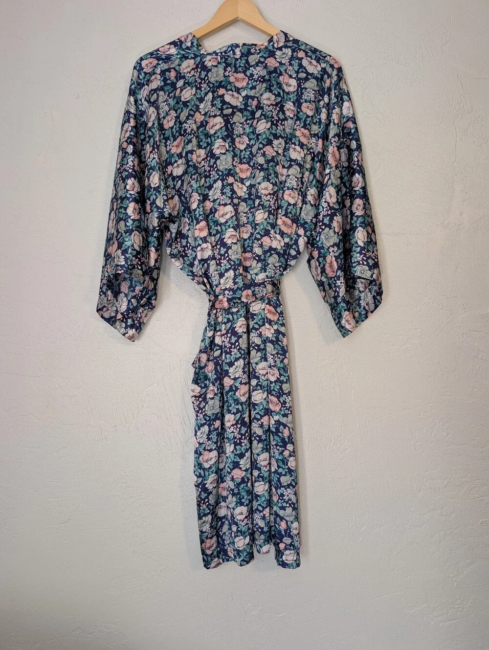Vintage Victoria's Secret Gold Label Pink & Blue Floral Robe Dainty Whimsical